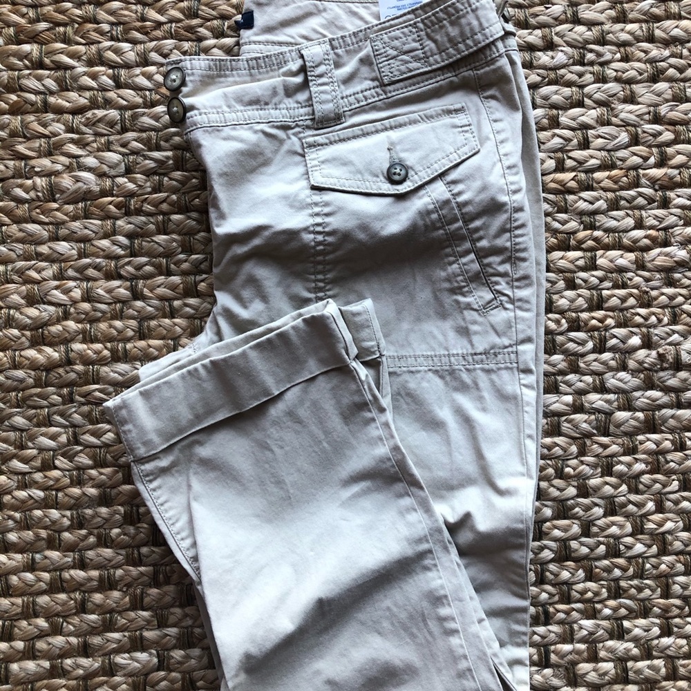 Tommy Hilfiger Capris Sz 6